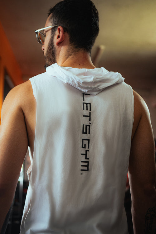 Musculosa con capucha